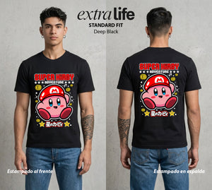 El Reino Rosa | El Fontanero Estelar #02100 - Playera Standard Fit | Deep Black - Foto en modelo