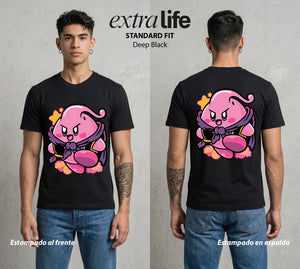 El Reino Rosa | El Terror Rosa #02106 - Playera Standard Fit | Deep Black - Foto en modelo