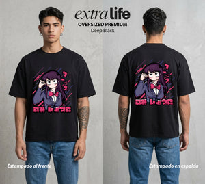 Cien Amigos | El Corazon sin Voz #02115 - Playera Oversized Premium | Deep Black - Foto en modelo
