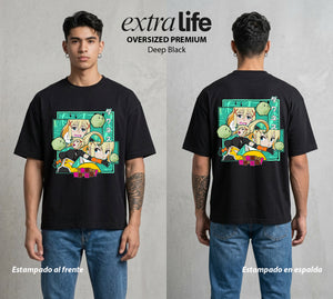 La Otra Vida del Heroe | La Masoquista del Bien #02122 - Playera Oversized Premium | Deep Black - Foto en modelo