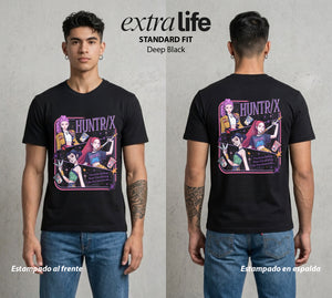 Cazadores Idol | La Cazadora Idol #02131 - Playera Standard Fit | Deep Black - Foto en modelo