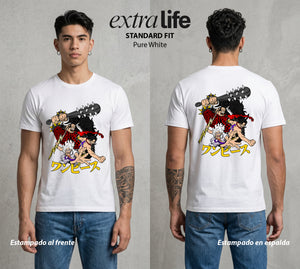 Mar de los Piratas | Capitan de Goma #02176 - Playera Standard Fit | Pure White - Foto en modelo