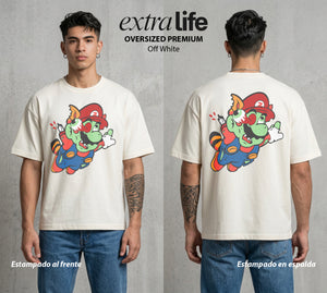 El Reino del Fontanero | El Explorador del Reino #02247 - Playera Oversized Premium | Off White - Foto en modelo