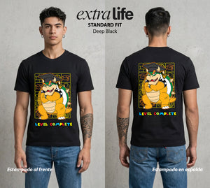 El Reino del Fontanero | El Fontanero Estelar en su Graduacion #02282 - Playera Standard Fit | Deep Black - Foto en modelo