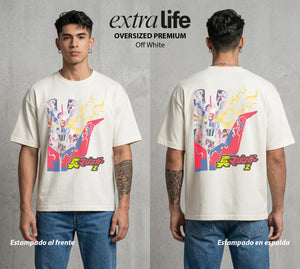 El Coloso de Acero | El Puño del Robot #02350 - Playera Oversized Premium | Off White - Foto en modelo