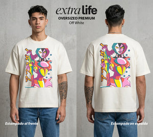 El Coloso de Acero | La Diosa de Acero #02368 - Playera Oversized Premium | Off White - Foto en modelo