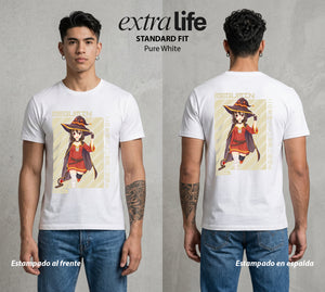 La Otra Vida del Heroe | La Explosion del Bien #02416 - Playera Standard Fit | Pure White - Foto en modelo