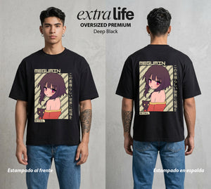 La Otra Vida del Heroe | La Maga del Boom #02419 - Playera Oversized Premium | Deep Black - Foto en modelo