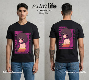 La Otra Vida del Heroe | La Explosion del Bien #02427 - Playera Standard Fit | Deep Black - Foto en modelo