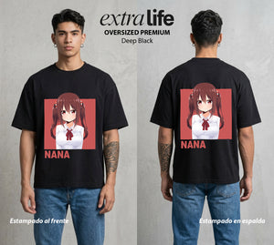 La Doble Vida | La Punk del Destino #02700 - Playera Oversized Premium | Deep Black - Foto en modelo