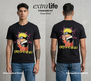 La Aldea Oculta | Spiritu del Zorro #02739 - Playera Standard Fit | Deep Black - Foto en modelo