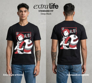 La Aldea Oculta | Spiritu del Zorro #02765 - Playera Standard Fit | Deep Black - Foto en modelo