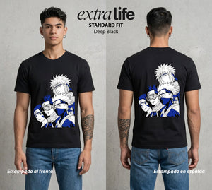 La Aldea Oculta | Zorro de Nueve Colas #02853 - Playera Standard Fit | Deep Black - Foto en modelo