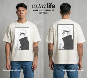 La Aldea Oculta | Spiritu del Zorro #02881 - Playera Oversized Premium | Off White - Foto en modelo