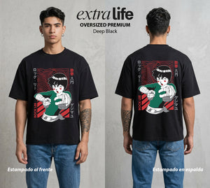 La Aldea Oculta | Zorro de Nueve Colas #02891 - Playera Oversized Premium | Deep Black - Foto en modelo