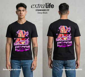 La Aldea Oculta | Zorro de Nueve Colas #02896 - Playera Standard Fit | Deep Black - Foto en modelo