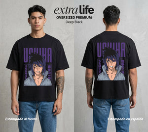 La Aldea Oculta | Zorro de Nueve Colas #02910 - Playera Oversized Premium | Deep Black - Foto en modelo