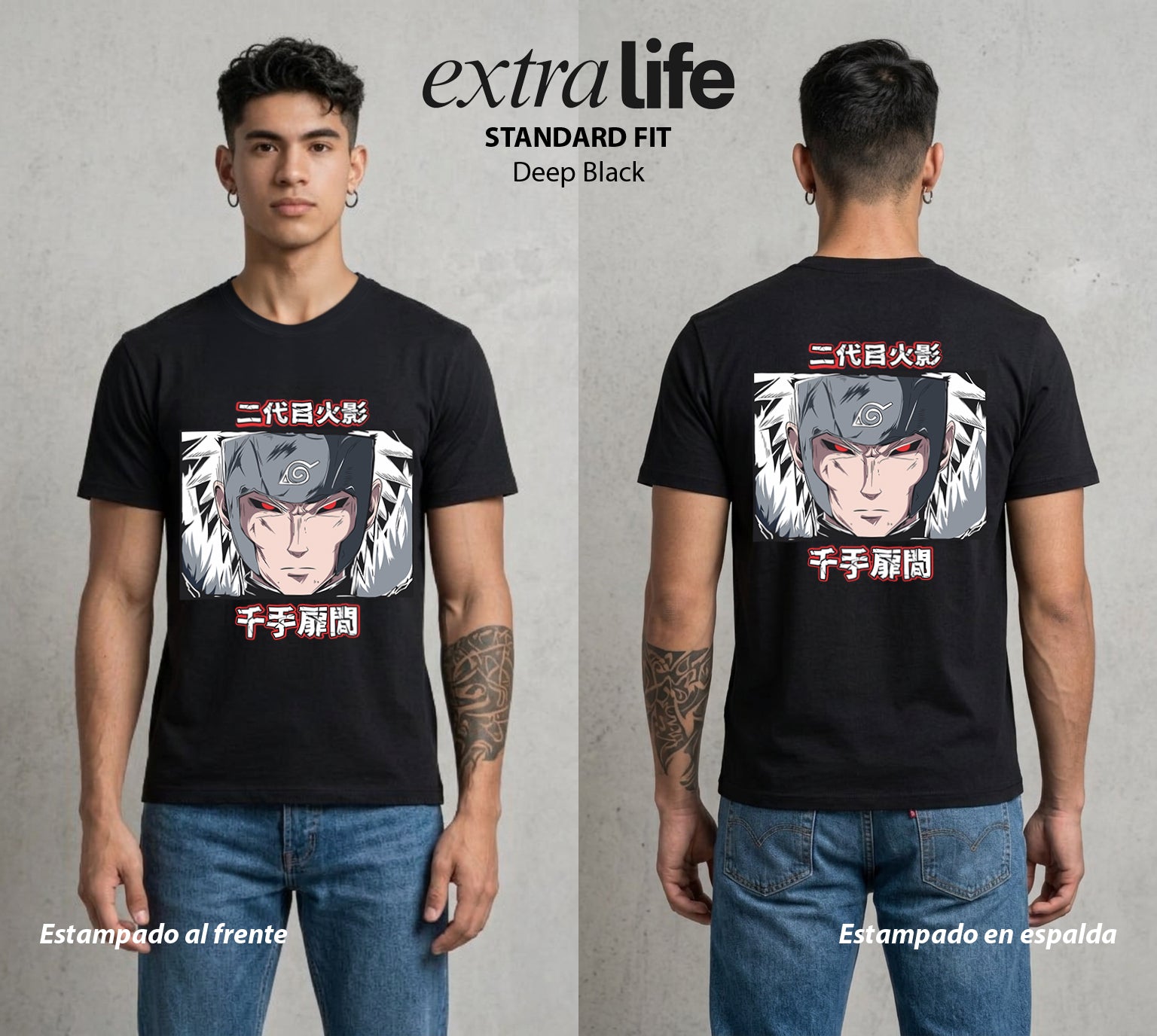 La Aldea Oculta | Zorro de Nueve Colas #02929 - Playera Standard Fit | Deep Black - Foto en modelo