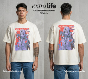 La Aldea Oculta | Zorro de Nueve Colas #02932 - Playera Oversized Premium | Off White - Foto en modelo