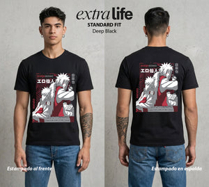 La Aldea Oculta | Zorro de Nueve Colas #02937 - Playera Standard Fit | Deep Black - Foto en modelo