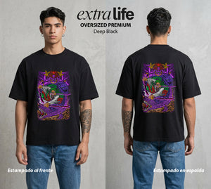 Mar de los Piratas | El Gran Tesoro del Mar #03003 - Playera Oversized Premium | Deep Black - Foto en modelo
