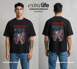 Mar de los Piratas | El Inicio del Mar #03010 - Playera Oversized Premium | Deep Black - Foto en modelo