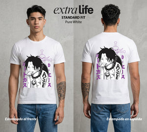 Mar de los Piratas | Hermano de Goma #03026 - Playera Standard Fit | Pure White - Foto en modelo