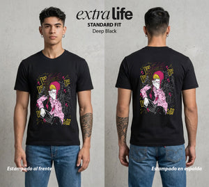 Mar de los Piratas | El Corazon Latente #03079 - Playera Classic Premium | Deep Black - Foto en modelo