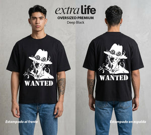 Mar de los Piratas | La Herencia de la D #03086 - Playera Oversized Premium | Deep Black - Foto en modelo