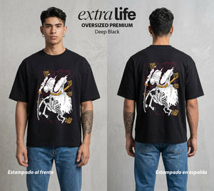 Mar de los Piratas | El Filo del Gobierno #03101 - Playera Oversized Premium | Deep Black - Foto en modelo