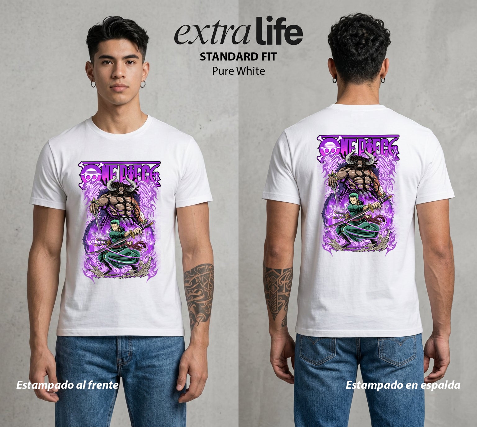 Mar de los Piratas | Tres Espadas #03136 - Playera Standard Fit | Pure White - Foto en modelo