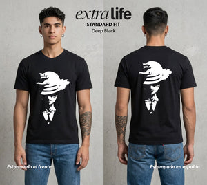 Mar de los Piratas | El del Sombrero de Paja #03148 - Playera Classic Premium | Deep Black - Foto en modelo