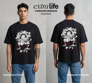 Mar de los Piratas | Capitan Desatado #03183 - Playera Oversized Premium | Deep Black - Foto en modelo