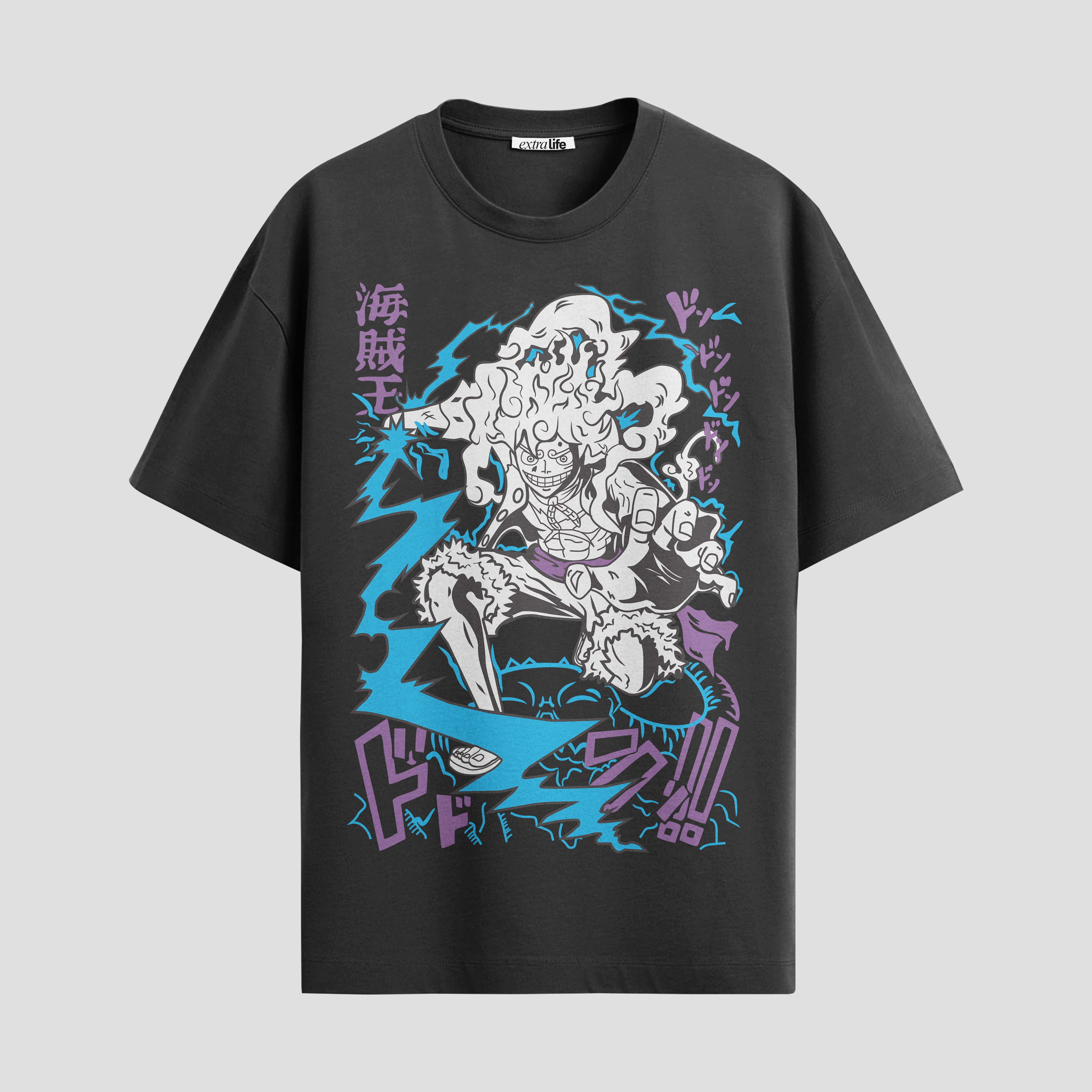 Playera urbana de anime y gaming ExtraLife MX, corte Standard Fit unisex ligero y transpirable en color Deep Black y Pure White, ropa de uso diario para gym y casual.