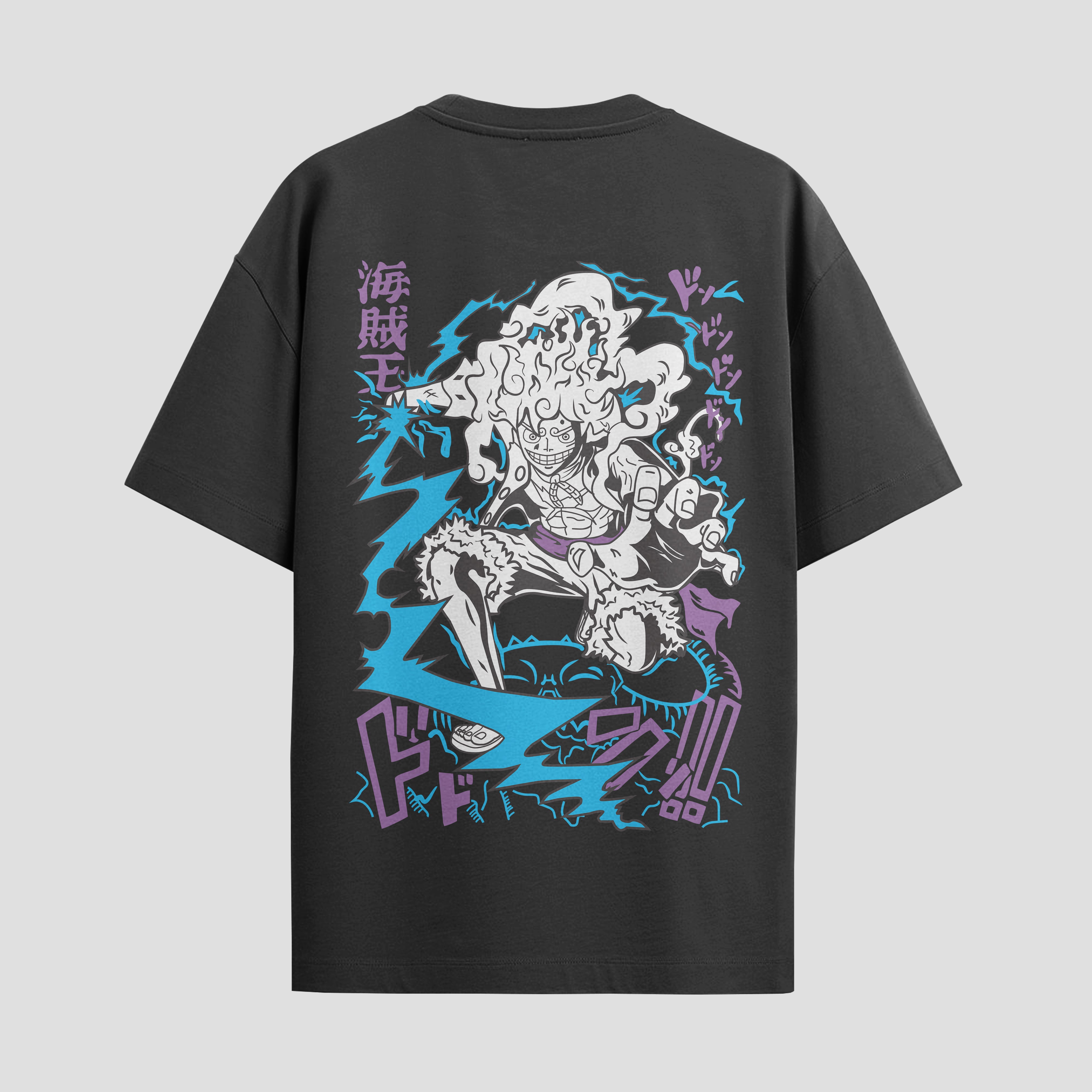 Playera urbana de anime y gaming ExtraLife MX, corte Standard Fit unisex ligero y transpirable en color Deep Black y Pure White, ropa de uso diario para gym y casual.