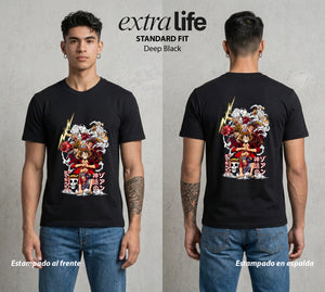 Mar de los Piratas | Pirata de Goma #03201 - Playera Standard Fit | Deep Black - Foto en modelo
