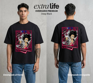Mar de los Piratas | Capitan de Goma #03211 - Playera Oversized Premium | Deep Black - Foto en modelo