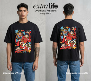 Mar de los Piratas | El Medico Reno Chibi #03225 - Playera Oversized Premium | Deep Black - Foto en modelo