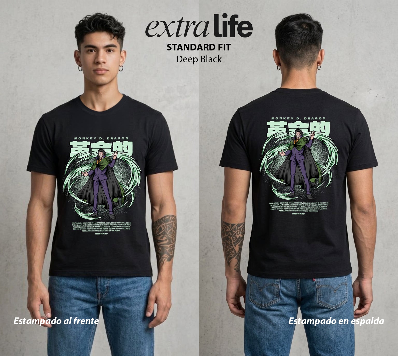 Mar de los Piratas | El Rebelde del Mundo #03258 - Playera Standard Fit | Deep Black - Foto en modelo