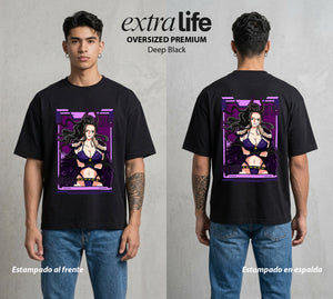 Mar de los Piratas | La Historiadora #03278 - Playera Oversized Premium | Deep Black - Foto en modelo