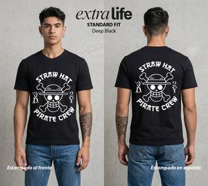 Mar de los Piratas | El Sombrero y su Gente #03328 - Playera Classic Premium | Deep Black - Foto en modelo