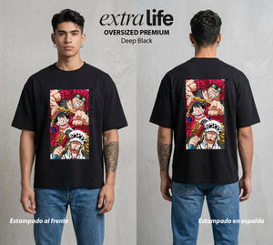 Mar de los Piratas | Las Estrellas del Bien #03332 - Playera Oversized Premium | Deep Black - Foto en modelo