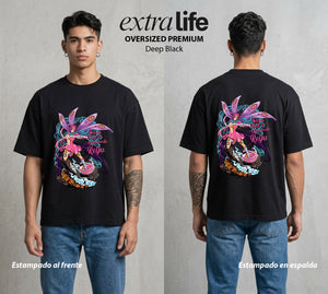 Mar de los Piratas | La Hermana Amable #03365 - Playera Oversized Premium | Deep Black - Foto en modelo