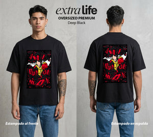 El Heroe del Un Golpe | El Heroe por Pasion #03417 - Playera Oversized Premium | Deep Black - Foto en modelo