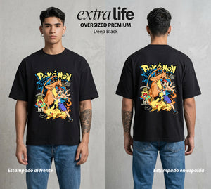 El Mundo Entrenador | La Liga del Campeon #03452 - Playera Oversized Premium | Deep Black - Foto en modelo