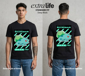 El Mundo Entrenador | La Semilla del Bien #03466 - Playera Standard Fit | Deep Black - Foto en modelo