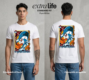 El Mundo Entrenador | El Erizo del Fuego #03482 - Playera Standard Fit | Pure White - Foto en modelo