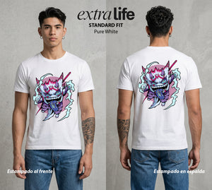 El Mundo Entrenador | La Sombra de la Noche #03504 - Playera Standard Fit | Pure White - Foto en modelo