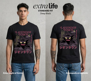 El Mundo Entrenador | El Pueblo del Silencio #03517 - Playera Standard Fit | Deep Black - Foto en modelo