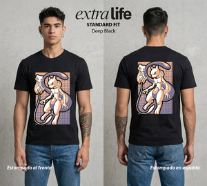 El Mundo Entrenador | El Clon del Poder Evolucion #03529 - Playera Standard Fit | Deep Black - Foto en modelo